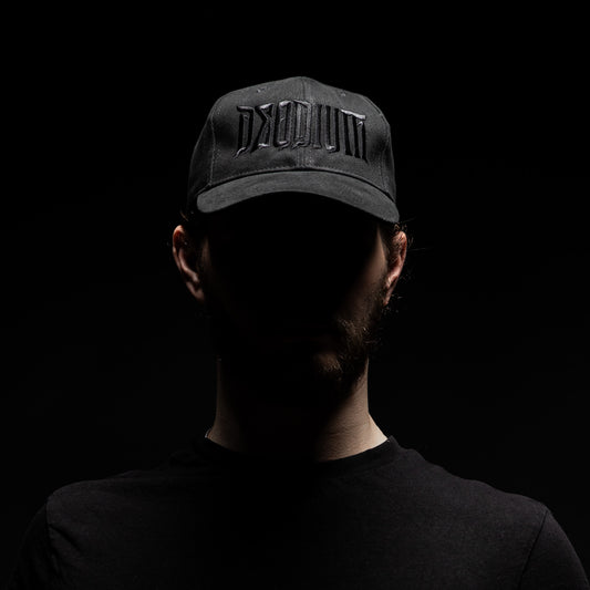 Cap Black on Black stitch